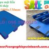 Pallet nhựa có lõi sắt