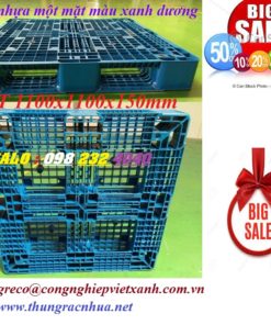 Pallet nhựa một mặt màu xanh dương.